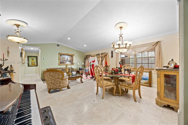 15330 SW 170th Ter, Miami, FL 33187