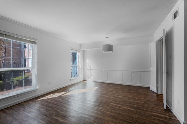 361 N Post Oak Lane 131, Houston, TX 77024