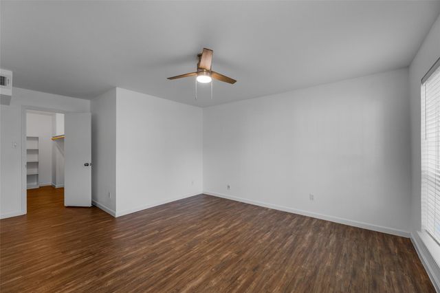 361 N Post Oak Lane 131, Houston, TX 77024