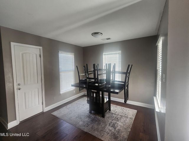 2323 Killeglan Cove, Southaven, MS 38672