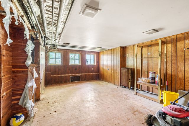 3031 N DAVLIN Court, Chicago, IL 60618