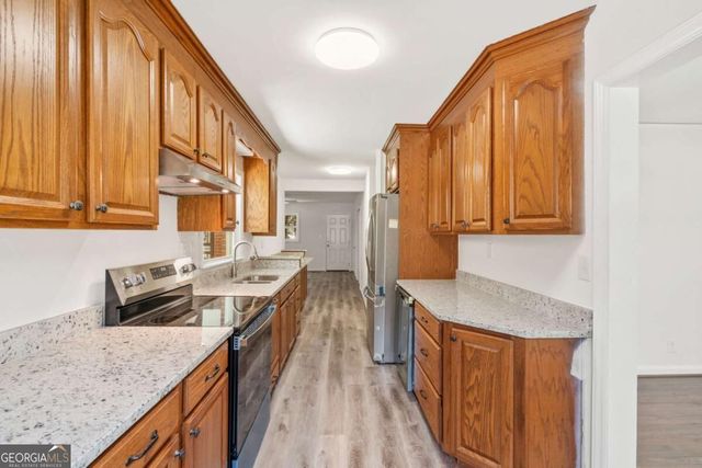 2465 Wood Valley Drive, East Point, GA 30344