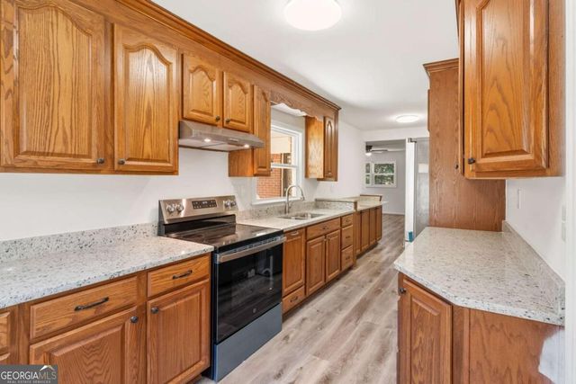 2465 Wood Valley Drive, East Point, GA 30344
