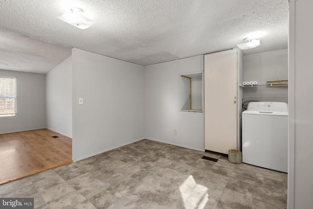 4703 HOLLY DR, Partlow, VA 22534