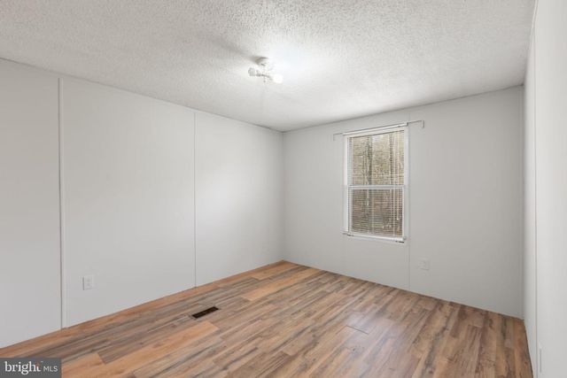 4703 HOLLY DR, Partlow, VA 22534