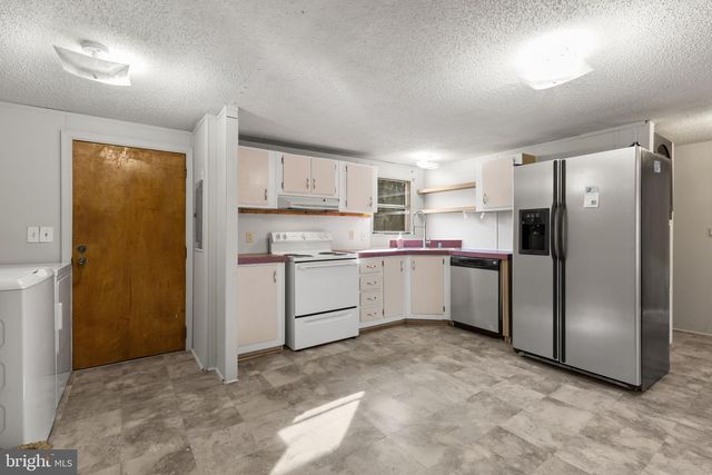 4703 HOLLY DR, Partlow, VA 22534