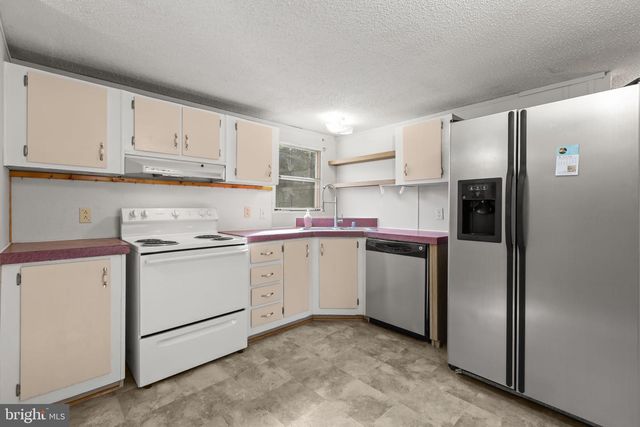 4703 HOLLY DR, Partlow, VA 22534