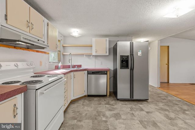 4703 HOLLY DR, Partlow, VA 22534