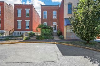 2350 Hickory Street, St Louis, MO 63104