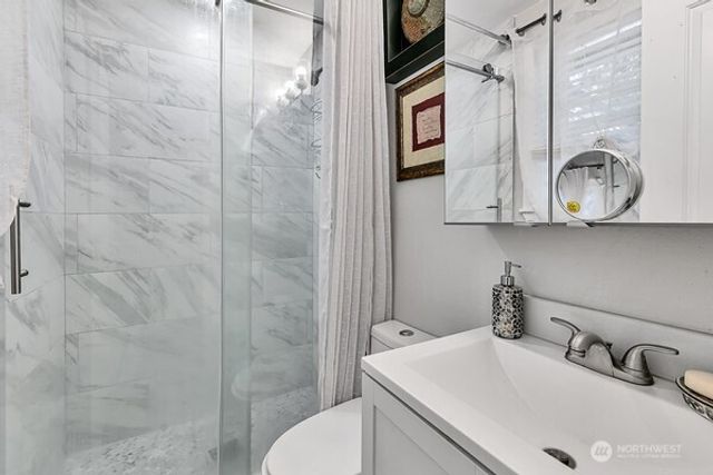 8022 S 112 Street, Seattle, WA 98178