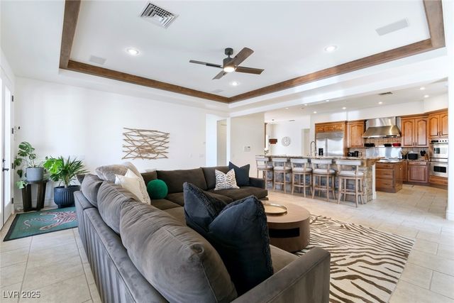 9732 Verlaine Court, Las Vegas, NV 89145