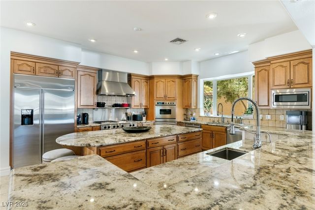 9732 Verlaine Court, Las Vegas, NV 89145