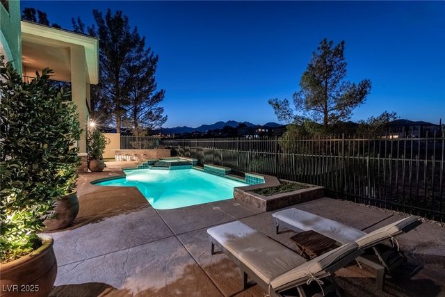 9732 Verlaine Court, Las Vegas, NV 89145