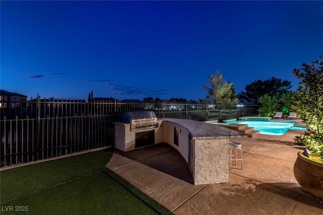 9732 Verlaine Court, Las Vegas, NV 89145