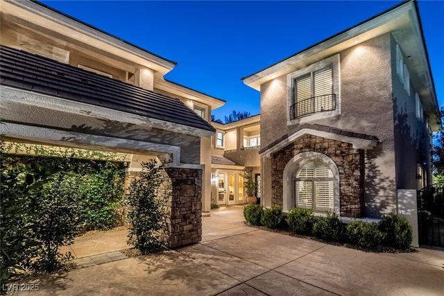 9732 Verlaine Court, Las Vegas, NV 89145