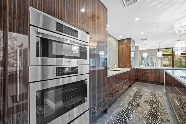 8 Portside Drive 8a, Fort Lauderdale, FL 33316
