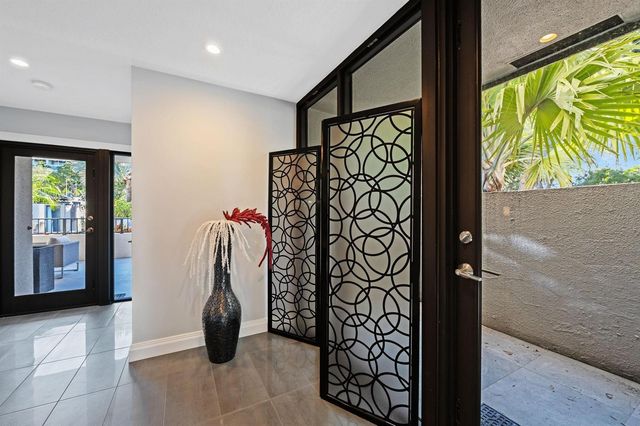 8 Portside Drive 8a, Fort Lauderdale, FL 33316