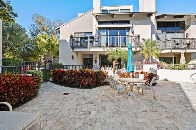 8 Portside Drive 8a, Fort Lauderdale, FL 33316