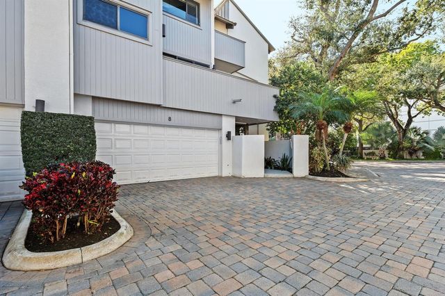 8 Portside Drive 8a, Fort Lauderdale, FL 33316