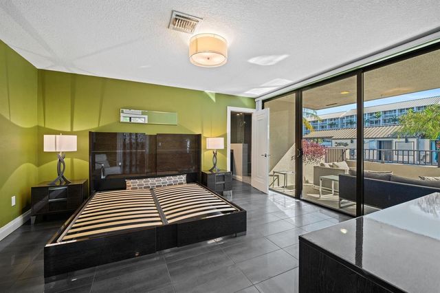 8 Portside Drive 8a, Fort Lauderdale, FL 33316