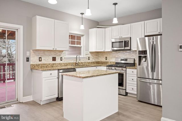 16865 BRANDY MOOR LOOP, Woodbridge, VA 22191