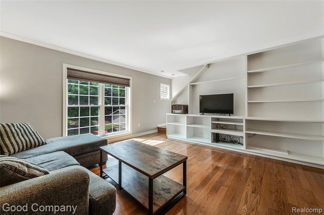 2154 Pennsylvania Lane, Ann Arbor, MI 48103