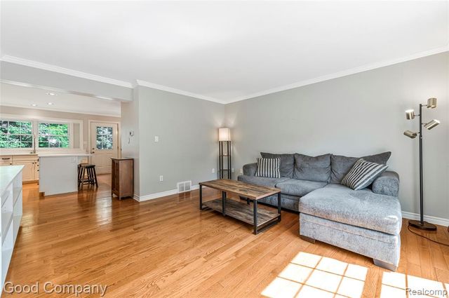 2154 Pennsylvania Lane, Ann Arbor, MI 48103