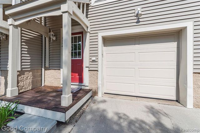 2154 Pennsylvania Lane, Ann Arbor, MI 48103