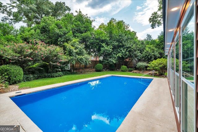 3860 Ridge Avenue, Macon, GA 31204
