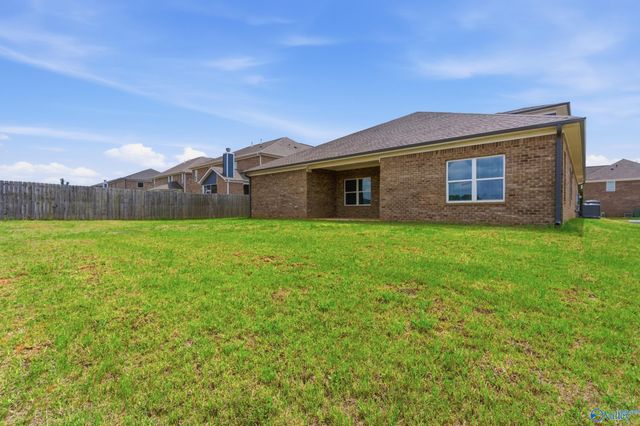 7555 Addison Drive NW, Huntsville, AL 35806