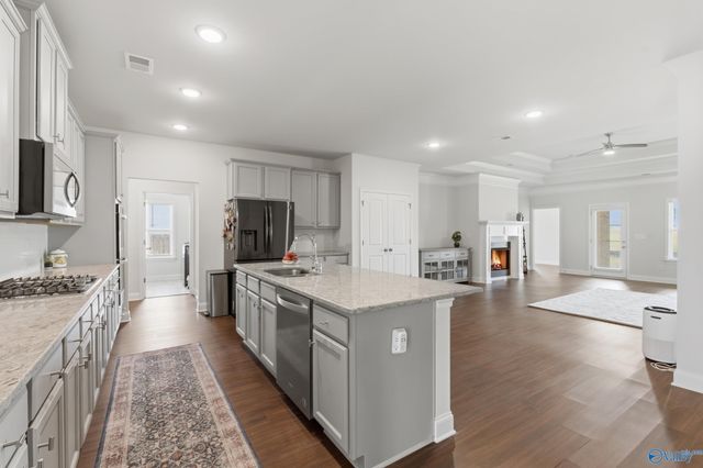 7555 Addison Drive NW, Huntsville, AL 35806