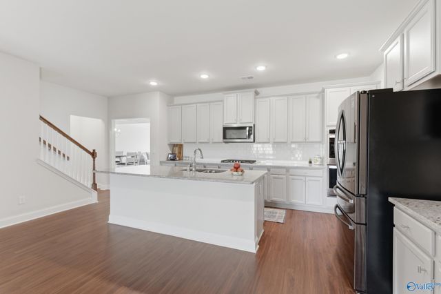 7555 Addison Drive NW, Huntsville, AL 35806