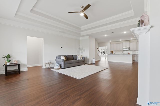 7555 Addison Drive NW, Huntsville, AL 35806