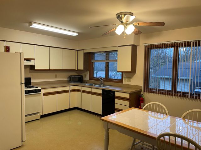 316 N East Street 1 and 2, Chelsea, MI 48118