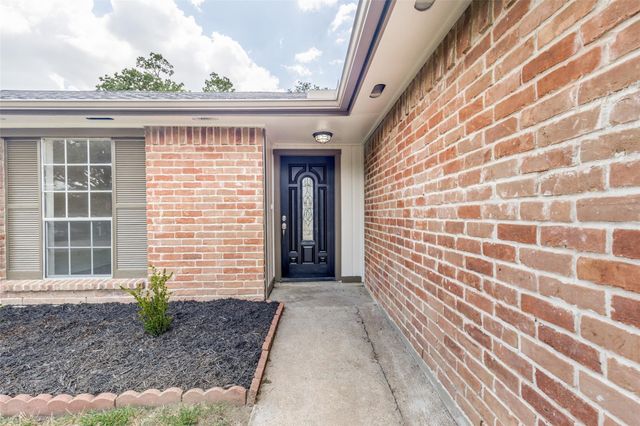7307 Sunlight Lane, Houston, TX 77095