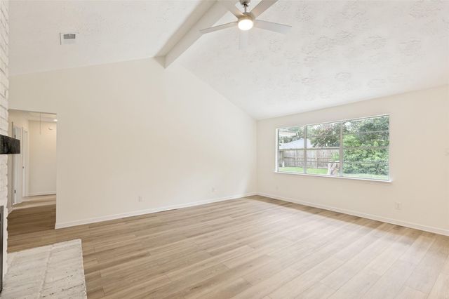 7307 Sunlight Lane, Houston, TX 77095