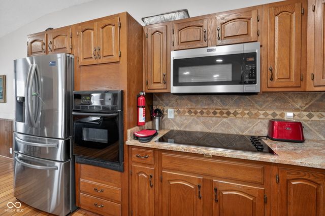 709 Shoreline Drive, Cicero, IN 46034