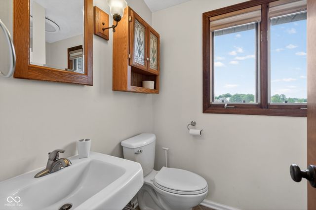 709 Shoreline Drive, Cicero, IN 46034