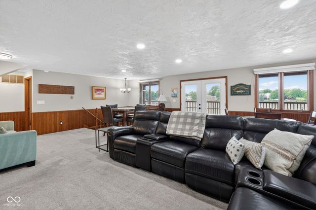 709 Shoreline Drive, Cicero, IN 46034