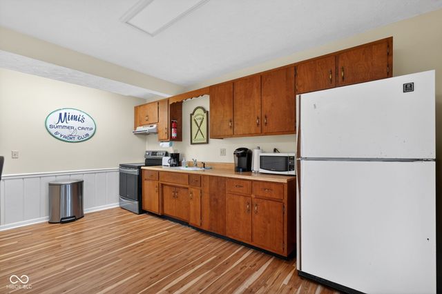 709 Shoreline Drive, Cicero, IN 46034