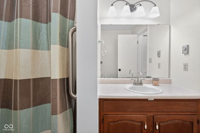 709 Shoreline Drive, Cicero, IN 46034