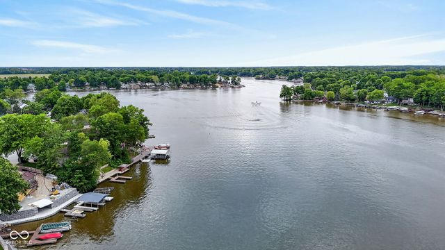 709 Shoreline Drive, Cicero, IN 46034