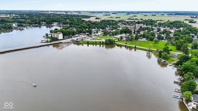 709 Shoreline Drive, Cicero, IN 46034