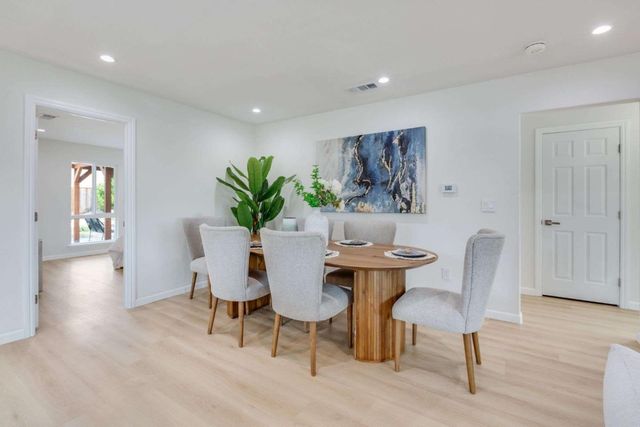 86 N Claremont Avenue, San Jose, CA 95127