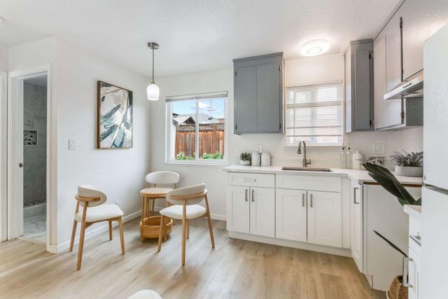 86 N Claremont Avenue, San Jose, CA 95127