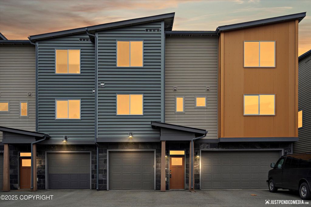 11459 Moonrise Ridge Place, #7, Anchorage, AK 99516