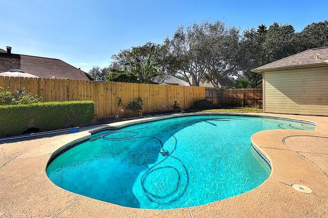 7642 Dallas St, Corpus Christi, TX 78413