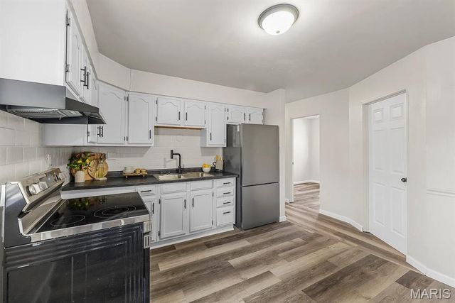 10512 Count Drive, Hazelwood, MO 63136