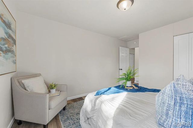 10512 Count Drive, Hazelwood, MO 63136