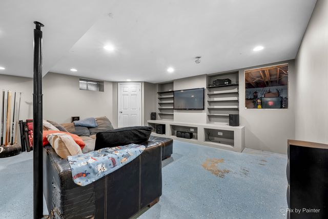 1321 Florence Drive, Sycamore, IL 60178